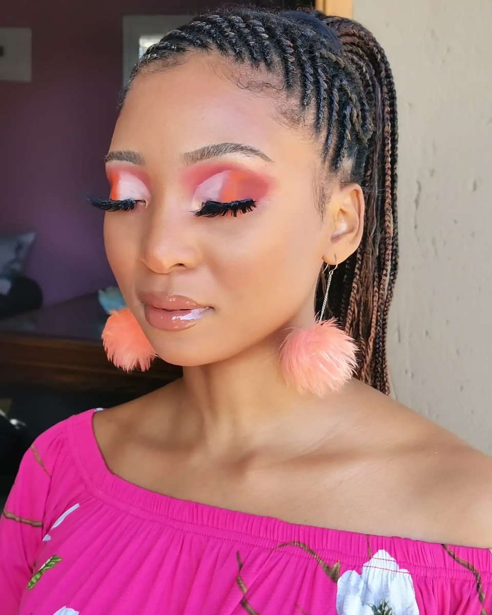buffer_beauty's tweet photo. Full face beat 😍😍😍

💄 💄 💄 💄 💄 💄 💄 💄
#Bufferbeauty #beautyobsessed #beholdyourbeauty #makeup #facebeat #beattotheGods https://t.co/s6ayWnxSZ5