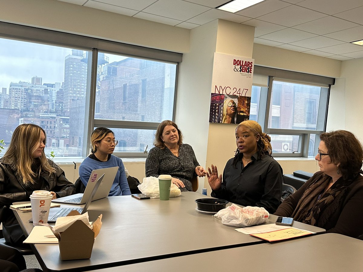 Gregatao's tweet photo. At a time when many news organizations are having layoffs, @TheBKReader has been able to grow. Publisher C. Zawadi Morris told @DS_Baruch @Baruch_Weissman that she works hard cultivating relationships with the community and is developing new products, like a media literacy app https://t.co/wRl2bs772M