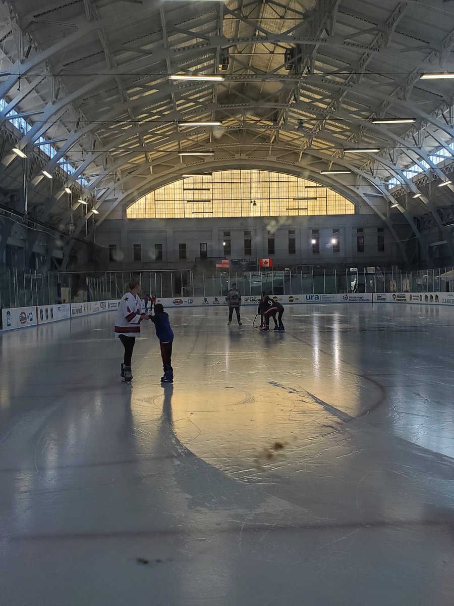 RMUWHockey's tweet photo. Thanks to the @DePaulSchool for giving us a tour! Great day on the ice! 

@pensfoundation 

#RMUnite | 🔵🏒🔴 | #BobbyMo https://t.co/br27Ee9zlG