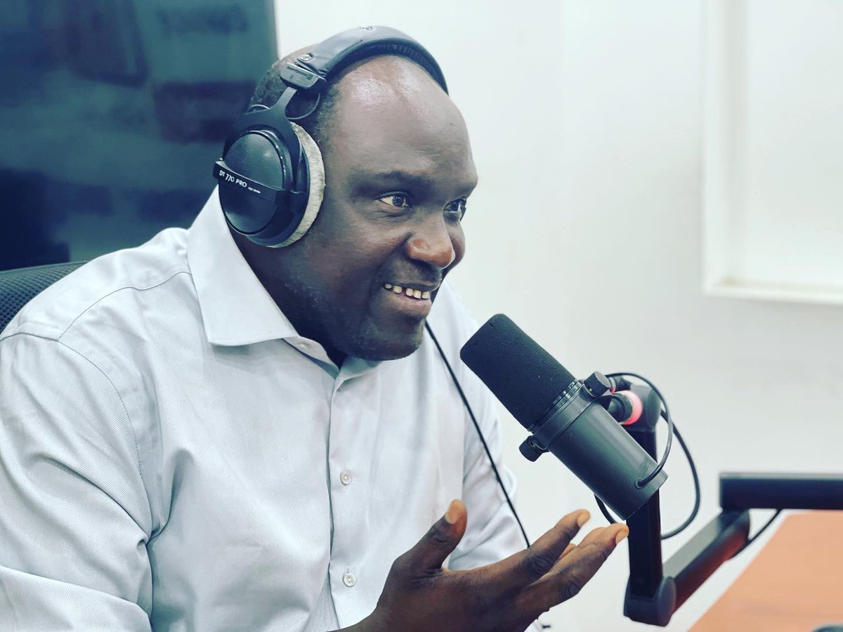 LamineGuirassy's tweet photo. Il est mon invité ce soir dans Espace and Friand. @koury_simple découverte exceptionnelle avec des une maturité incroyable. Dès 20h on se capte sur Radio Espace GUINEE 99.7 à Conakry sur les applications et en régions. Bonne écoute à tous https://t.co/gvNtwRwxfL