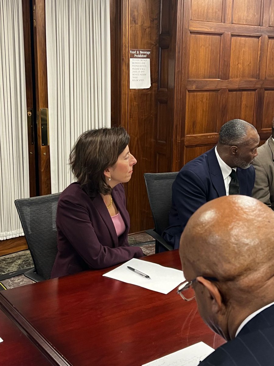 NTIAgov's tweet photo. Yesterday our Director of Public Engagement Mark Colon joined @SecRaimondo &amp; @CommerceGov Undersecretary for @USMBDA @Don_Cravins to speak with African-American business leaders &amp; Baptist ministers about how we can ensure that ALL communities are included in #InternetForAll. https://t.co/ZDuDJCjvYn