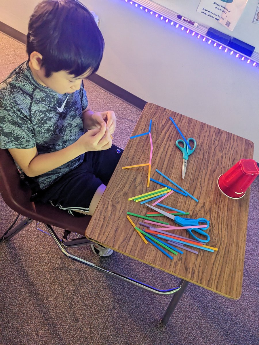 kanesclass's tweet photo. It's #instantchallenge day!
Build the tallest freestanding structure using only straws!
"But, how are we going to make it stand up?!" "Only 1:15 left!" #gtlearners https://t.co/qN8Y5PKb5R
