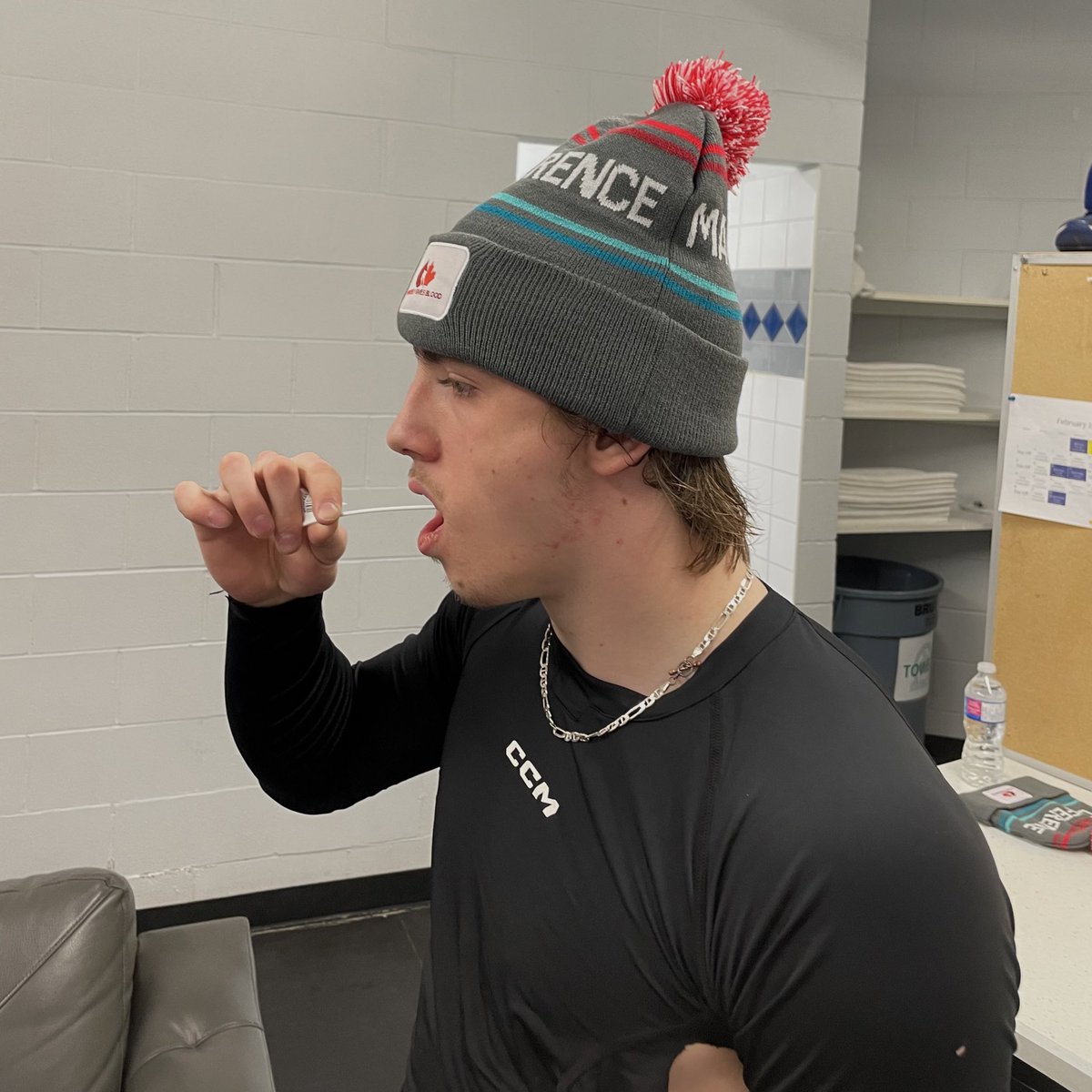 SCBroncos's tweet photo. Only about 25% of patients in need of a stem cell transplant find a matching donor in their family. Most patients rely on a stranger, a hero, to save their life. Please join @CanadasLifeline Stem Cell
Registry and #BeAHero at https://t.co/Srl27plTiB.

@hkygivesblood https://t.co/M8OEsVDLX6