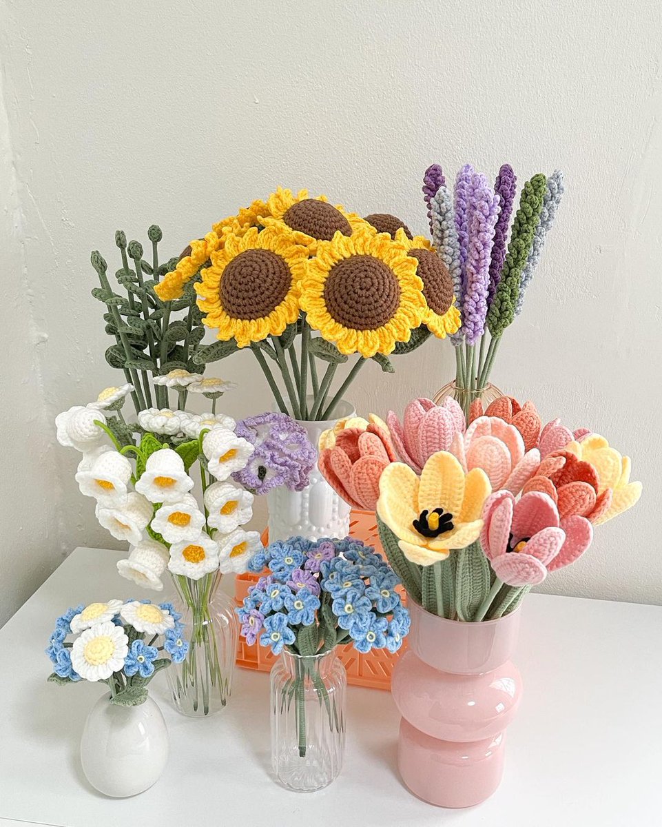 needle_things's tweet image. Flowers 🌻🌸