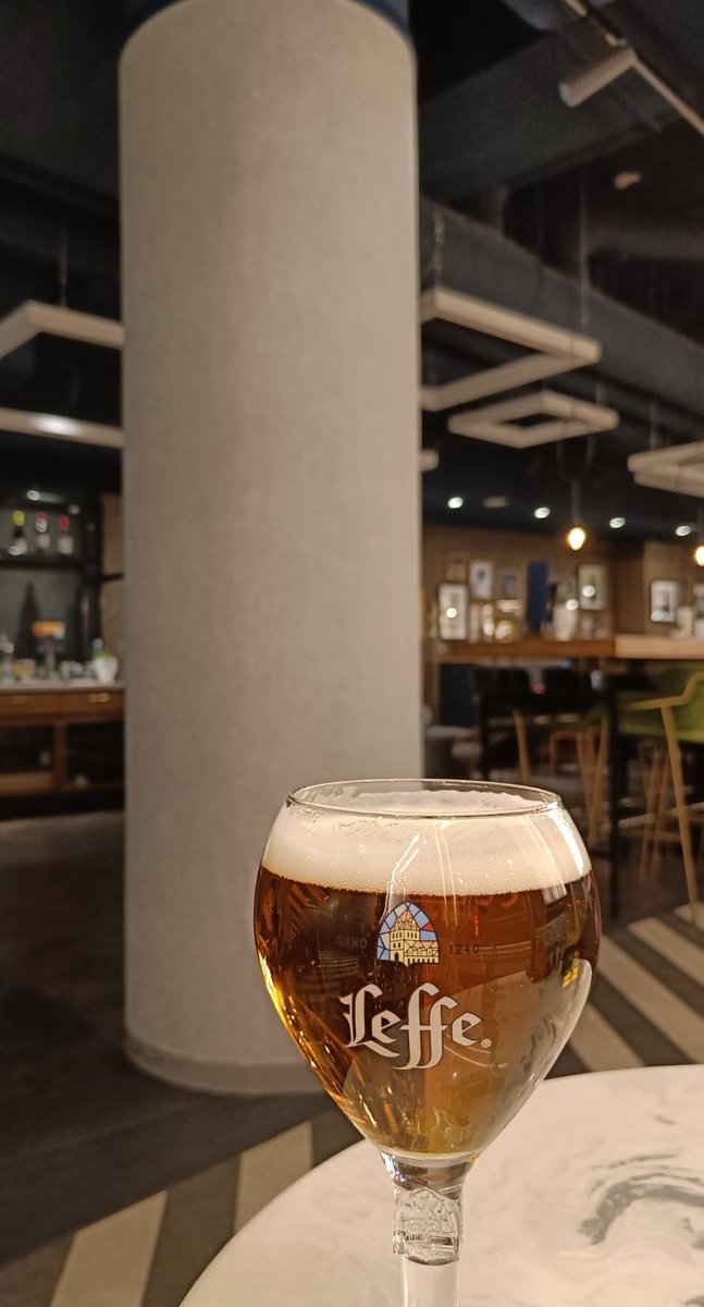 Roadtriptofire's tweet photo. Business trip to The Hague. With free welcome drink
The best things in life are free๐โค๏ธ
Cheers my #twitfam! #leffe https://t.co/VQyViVdIBa