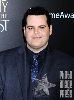 Happy Birthday Wishes to this Stage & Screen Legend the charismatic Josh Gad!               