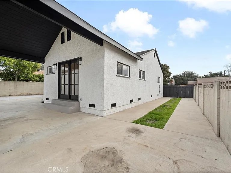💵 $780,000
🧭14715 Maclay St, Mission Hills, CA 91345
3 bed
2 bath
Year Built 1947
Home sqft 1,178
lot 7,186 sqft

#missionhills #SanFernandoValley #SFV #LosAngeles #LosAngelesRealEstate #NorthHollywood #Home #Family #Love #Happiness #Business #Investment