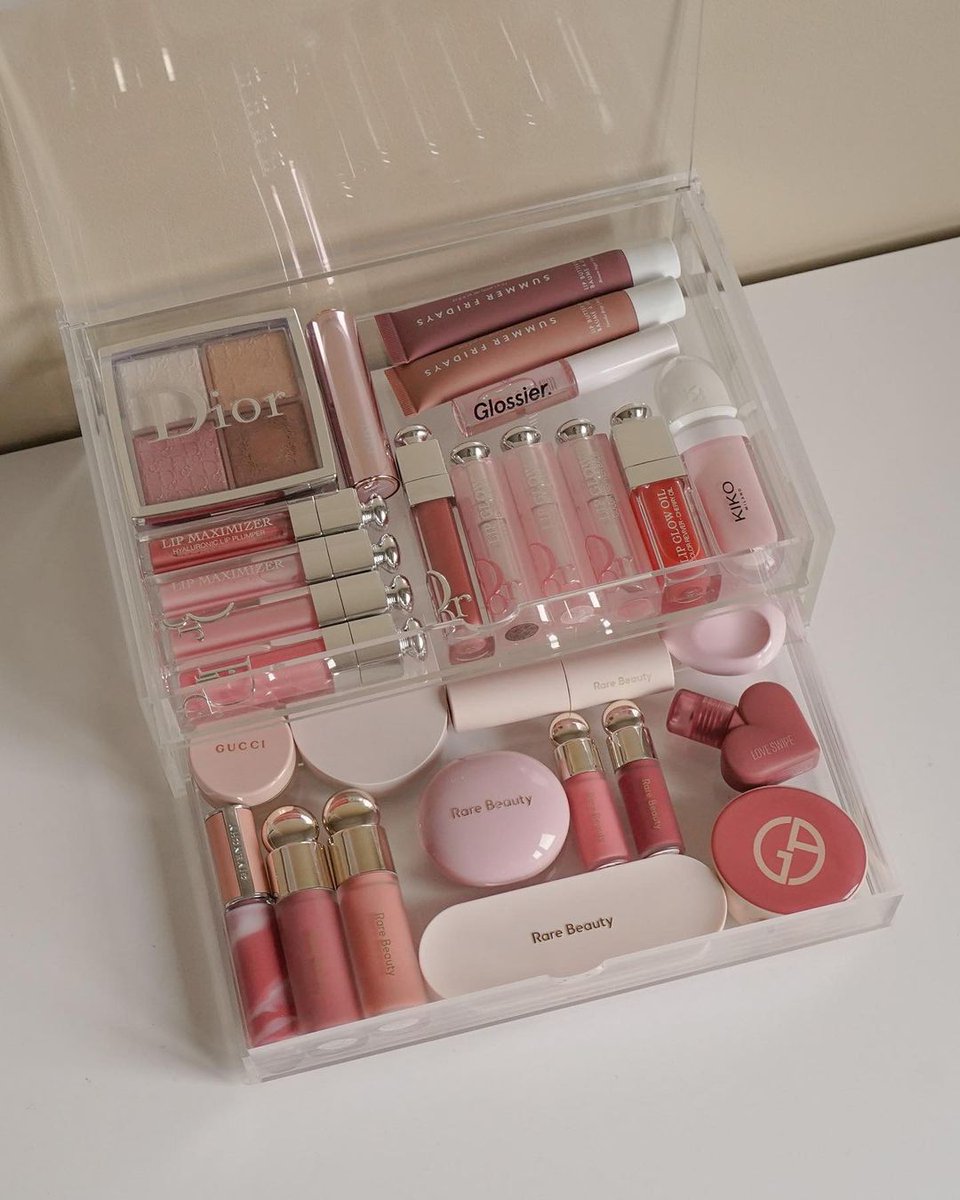 needle_things's tweet image. Pink paradise 🎀