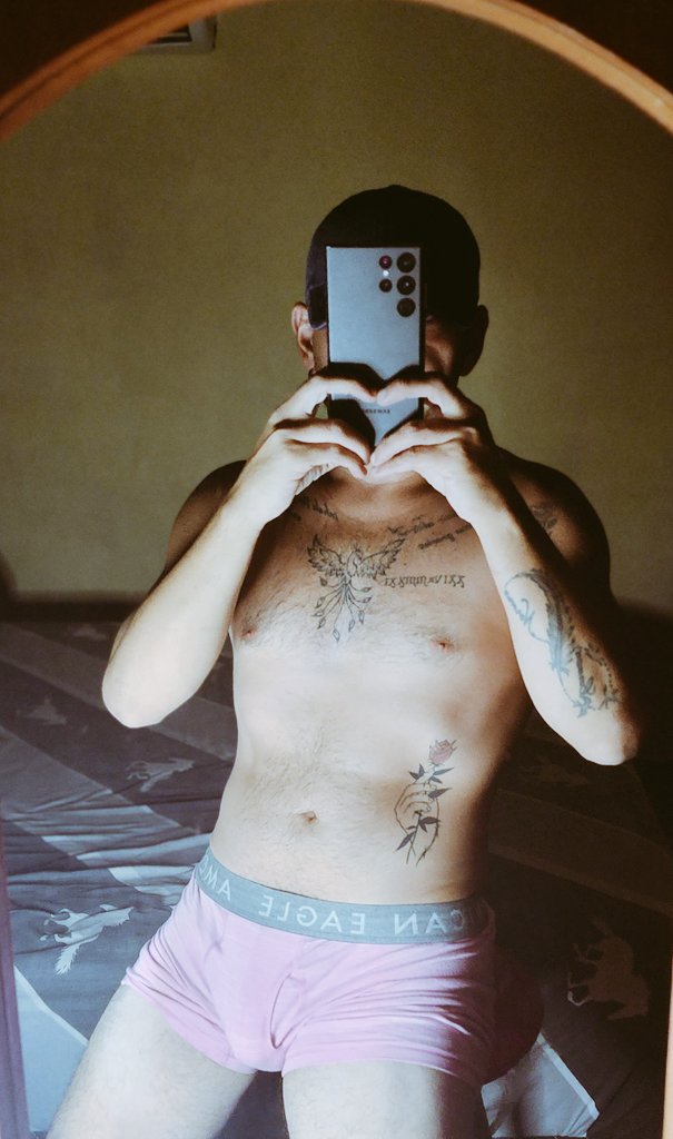 baezemmanuel_'s tweet photo. SI LE DAS RETWEET TE ENVIO UN REGALITO AL Dm 🙃😏 
https://t.co/ZGyhLMZENp https://t.co/tyMkcauPRk