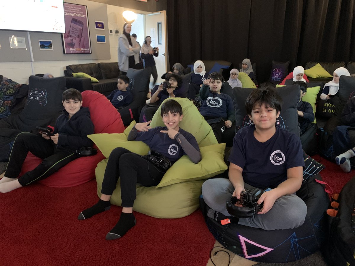 isnaelementary's tweet photo. Gr.5 students attended #OnlineSafety class at @PRPVillage , learned what is at stake when they chat with people online, and a lot more! 
#staysafe #fieldtrip #IES #ISNAElementary #ISNAelementarySchool #ISNASchools https://t.co/0EPXEFyNtx