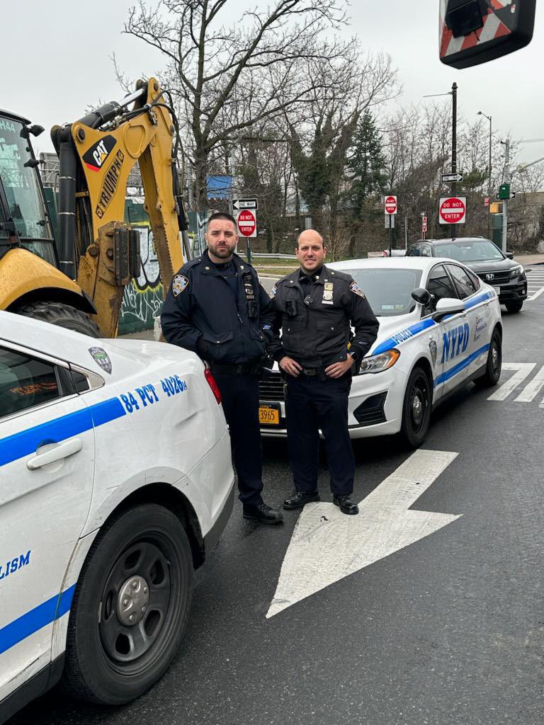 NYPD 76th Precinct on Twitter "Today, PO Sirota conducted a pedestrian