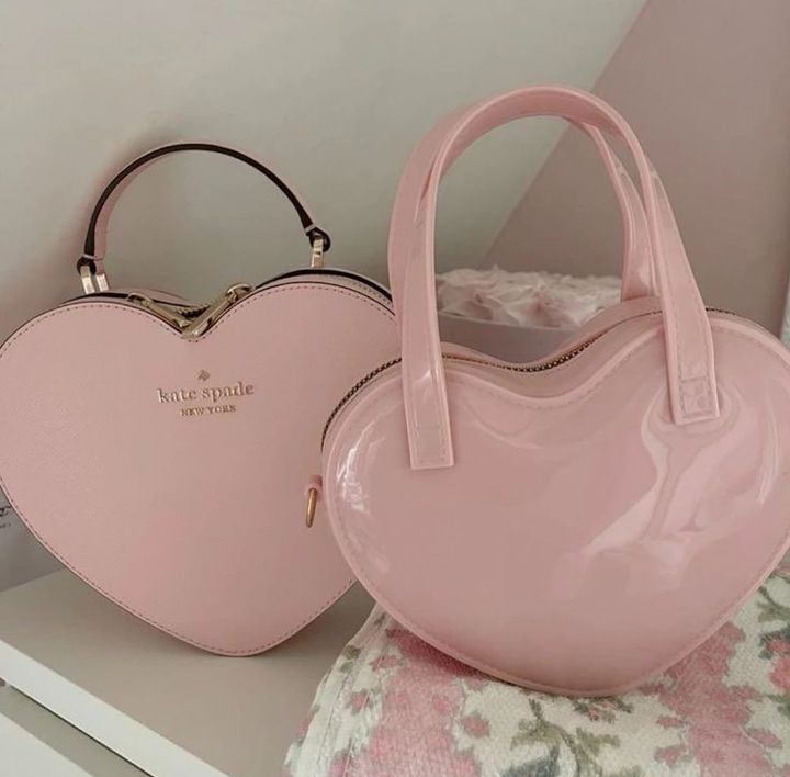 needle_things's tweet image. Heart bag 👜