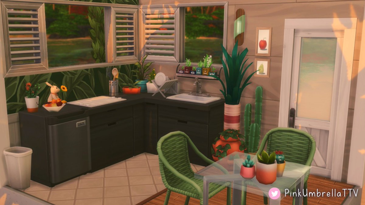 aPinkUmbrella's tweet photo. Comfy Starter Beach House ~ Are you in need of a Sulani Vacation? Because I am 🌊🪴

The view from the kitchen.. I can't 🥹

Gallery: leslie_beauty (no CC)

~
@TheSims #TS4 #TheSims #beachvibes #blacksimmer #BlackSim #ShowUsYourBuilds #PinkBuildChallenge https://t.co/7vtdl4XOs7