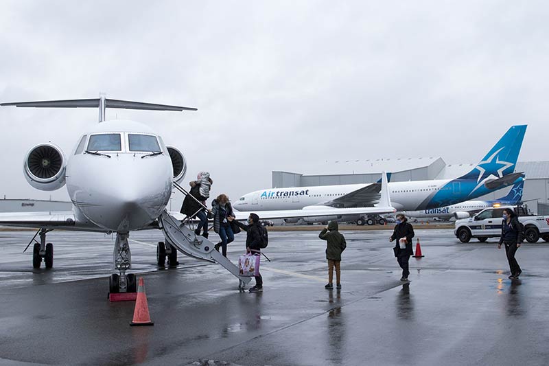 SmithBusiness's tweet photo. One year ago, #Russia’s invasion of #Ukraine forced many families to flee. 

The #SmithCommunity rallied to help Ukrainian children with cancer get to safety and receive treatment in Canada.

Read more at #SmithMagazine: https://t.co/OwCNvZepKN https://t.co/SeLea70zKH