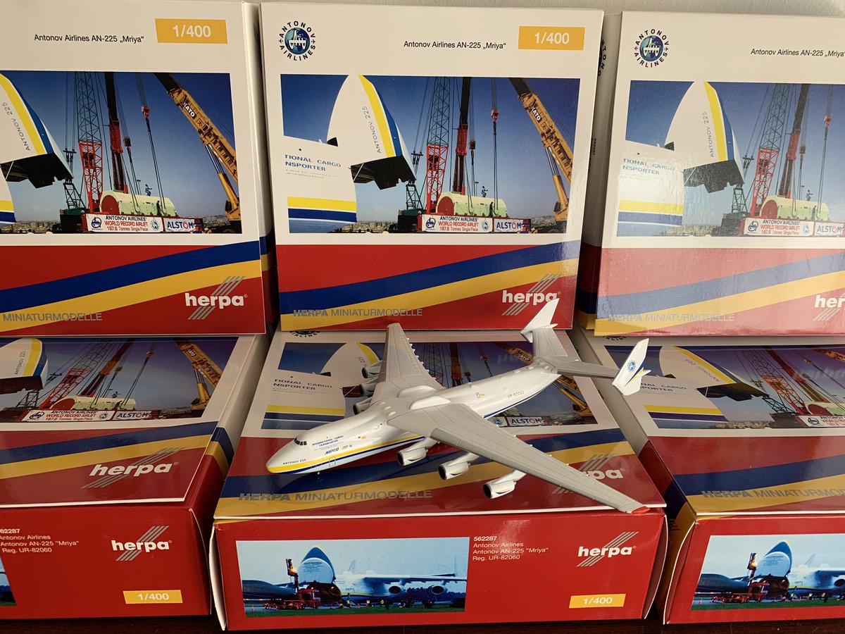 airtangohobbie2's tweet photo. Ya estan! Ya llegaron!
Se hicieron rogar pero acá están! Los @AirlinesAntonov 225 el #Mirya !
Si lo encargaste y lo pagaste, ya está. Y si lo queres, tenemos stock disponible! Impresionante la manufactura de #Herpa https://t.co/HYIqfr1Gf0