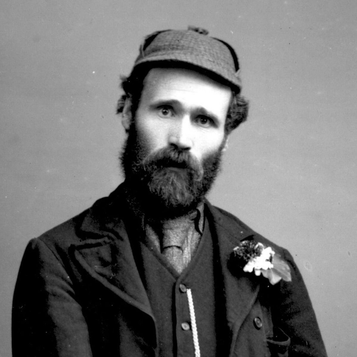 derekwatson89's tweet photo. Today Labour &amp; Tory cllrs in North Lanarkshire cut school transport but found £50,000 to waste on the coronation.

Lanarkshire born Labour founder Keir Hardie once said;

“In this country loyalty to the Queen is used by the profit-mongers to blind the eyes of the people.” 🤷🏻‍♂️ https://t.co/TagBtLi2dr