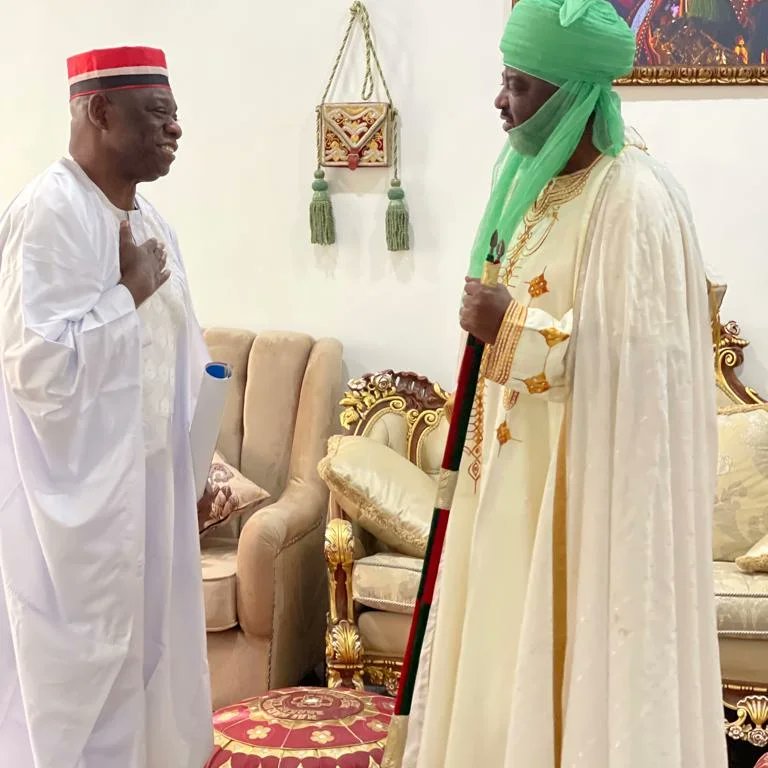 OfficialKolaA's tweet photo. Today, we also paid a courtesy visit to the Emir of Kano, Aminu Bayero. We are thankful for the warm and pleasant welcome.
.
.
#KolaAbiola2023 #PRP #KOrrect https://t.co/lqiwslCE1x