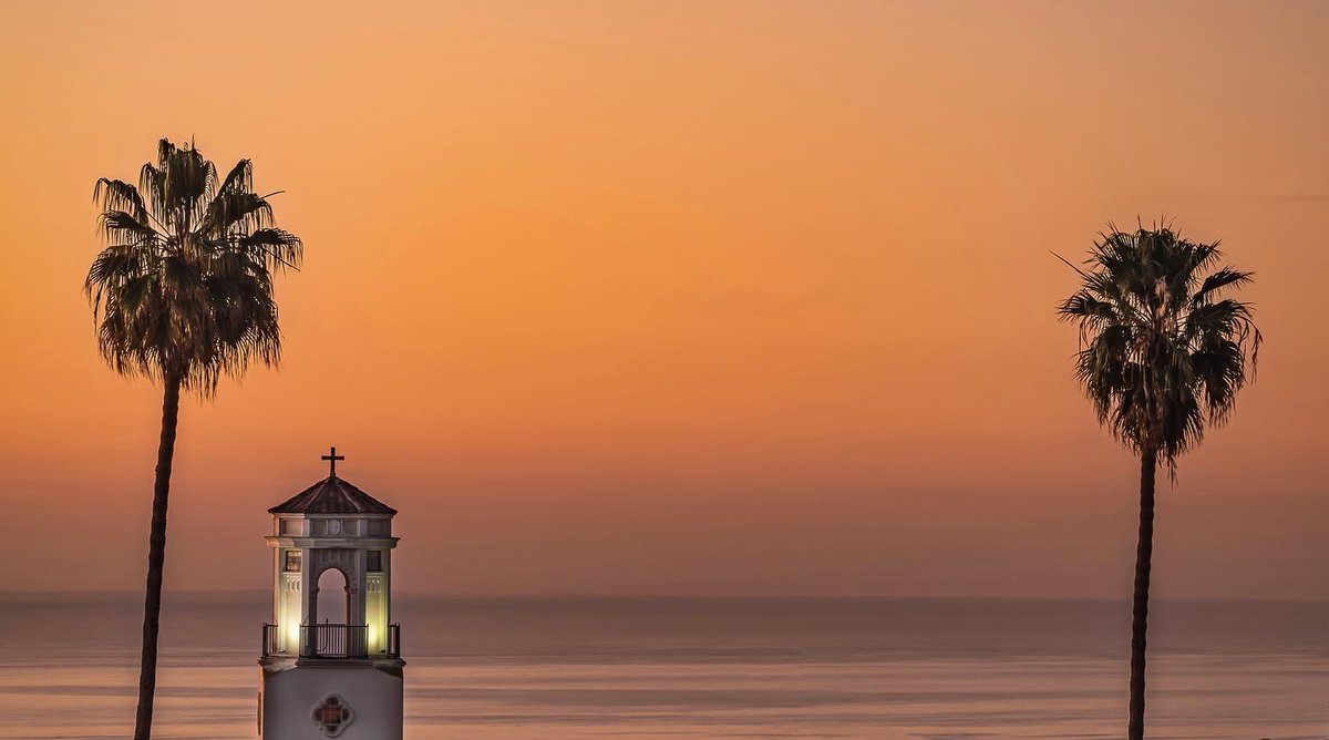 Starting off March with this gorgeous photo of the top of the St. Mary Magdalen Chapel. 🌆 

💭 Did you know that on July 1st, 1913. was when the chapel had officially been established!

Have you visited this piece of Camarillo history yet? 😯 

📸 :@deaf.at.dawn