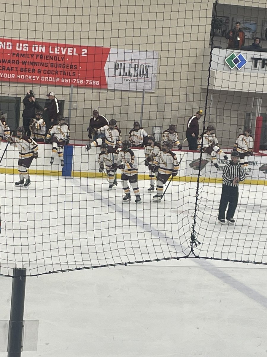 GirlsOtter's tweet photo. Otters win! 4-1 final score. Otters will play in the consolation championship on Saturday morning at 8 am Vs Mankato East https://t.co/avJtOj5pHX