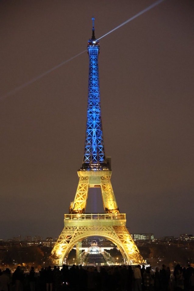 PedderSophie's tweet photo. Paris, tonight
🇫🇷🇺🇦 https://t.co/SjW1HHHL9c