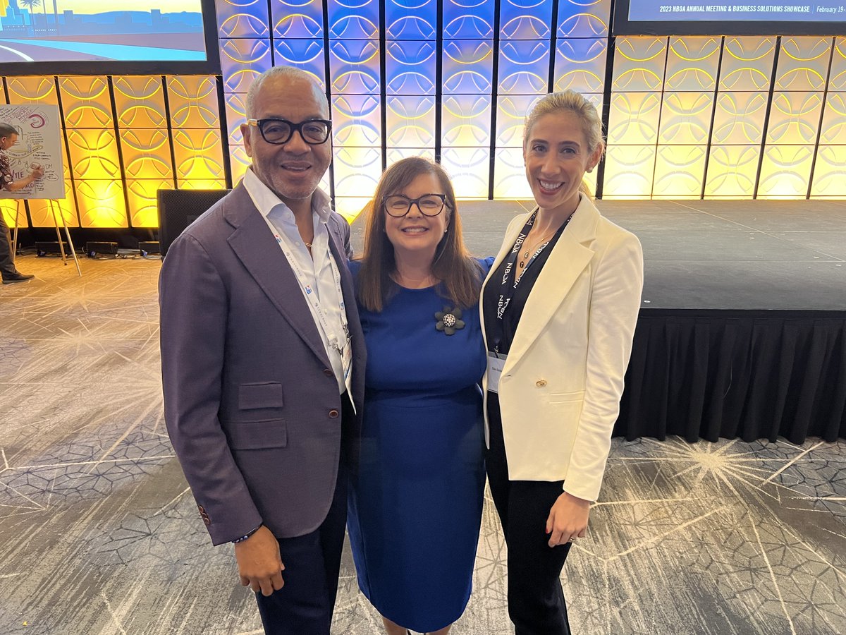 This week, Heather Hoerle, EMA’s executive director and CEO, received the 2023 Sarah Daignault Outstanding Support of Independent Schools Award at the National Business Officers Association (NBOA) Annual Meeting. Congratulations, Heather! We couldn’t be prouder!