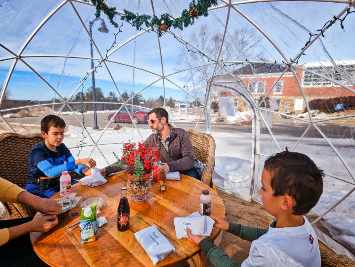 2TravelDads's tweet image. We've got our guide to visiting Maine in winter up on the blog! And it's not too late to plan a trip before spring is here. It's so pretty and there are NO CROWDS, so why not?! bit.ly/3KyCND1 

@visitmaine #winterinmaine #mainething