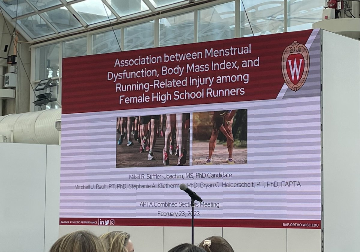 <a href="/MikelJoachim/">Mikel Joachim</a> presented her PhD work <a href="/APTAcsm/">#APTACSM</a>. prospective study-increased running volume pre-season associated with a decreased risk of RRI in-season in HS XC runners. Every 5K of increased preseason training per week is associated w/ a 10% decreased risk of injury.