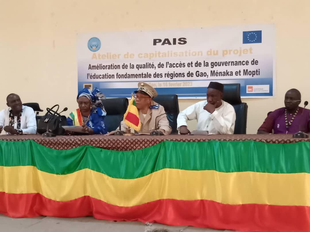 meier_matias's tweet photo. Le Ministère de l'Éducation, @RESCUEorg &amp; @NRC_Norway ont finalisé 1 projet de 3ans financé par @UEauMali 🇪🇺 pr promouvoir 1 accès équitable à 1 éducation 2 base 2 qualité au Mali 🇲🇱 (Gao Ménaka Mopti).

Merci bcp @DedeouSidibe, @BartOuvryEU &amp; @NatugashaM pr 1 solide partenariat! https://t.co/pzZrHsdEMi
