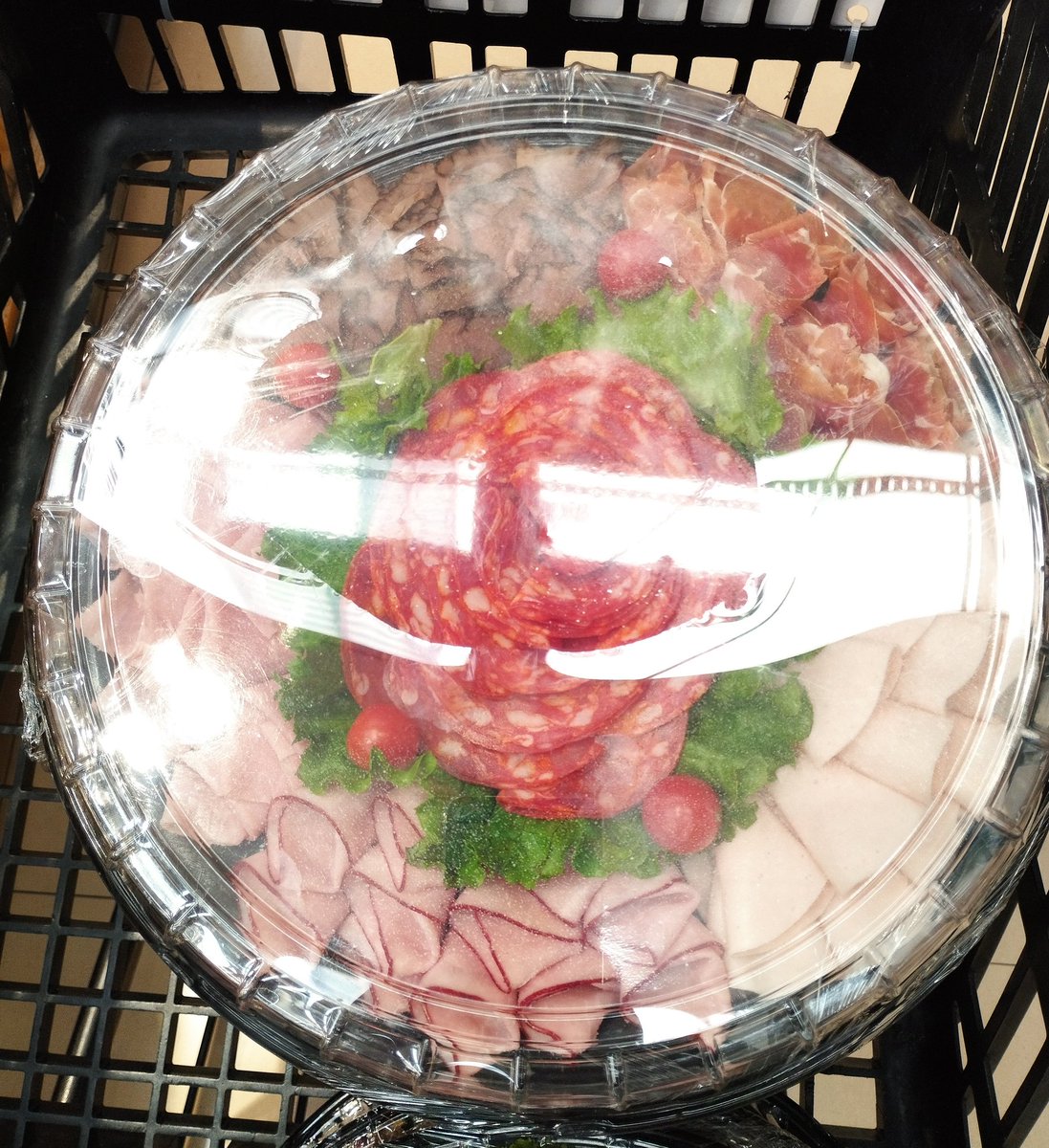 Perfectamente esto se podría enseñar a hacer en un taller de charcutería.
<a href="/bientrankis2000/">Bien Trankis Podcast</a>