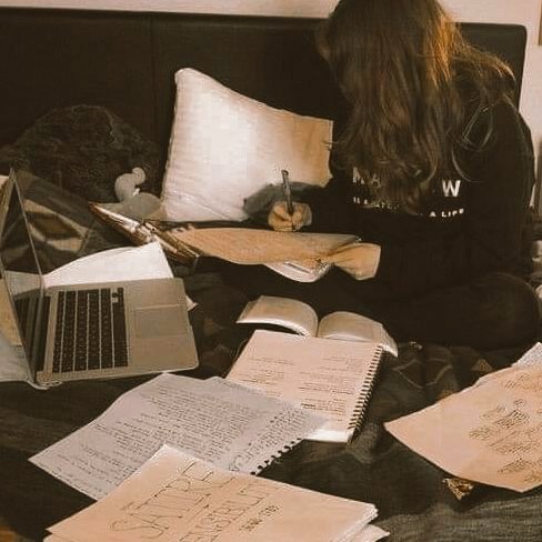iforsbrina's tweet photo. little surprise - fic lizago

onde liz e thiago tem um relacionamento escondido e no meio de uma investigação, acabam encontrando joui, um garotinho esperto e carismático, de quem eles prometeram cuidar até o fim do caso

#Lizago #OShippParanormal https://t.co/zBbssybhyG