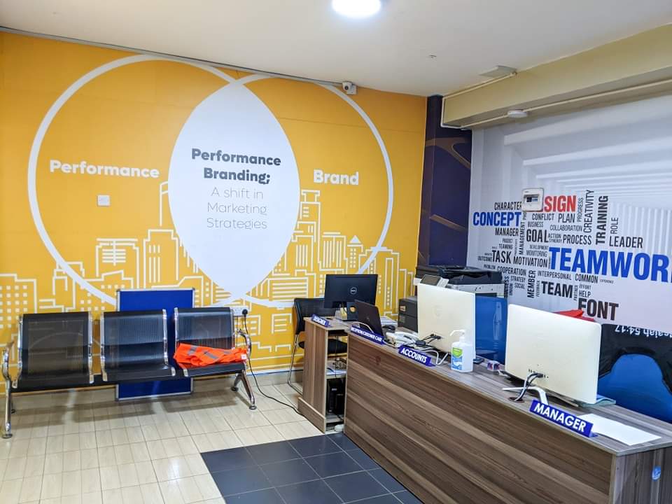 KateregaUthman's tweet photo. Everyone needs an interactive workspace! 🤩🤩 Let's do that for you #nkgroup #branding https://t.co/02C9RERGzv