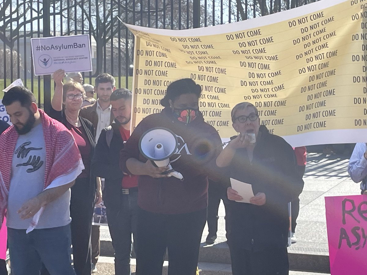 "Every single person is worthy of protection, full stop" -- Kate Clark of <a href="/JFSSD/">JFS San Diego</a> 
This afternoon, we joined a #NoAsylumBan rally w/ our <a href="/interfaithimm/">Interfaith Immigration Coalition</a>  partners. Speakers lifted up radical inclusivity in contrast to arbitrary restrictions that will send vulnerable people away