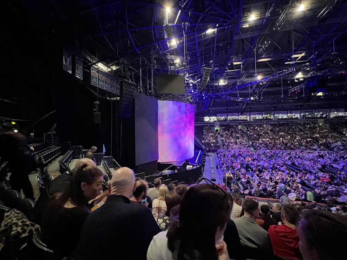 statsdesk's tweet photo. #PeterKay #SSEBelfast https://t.co/FLEySK8XdA