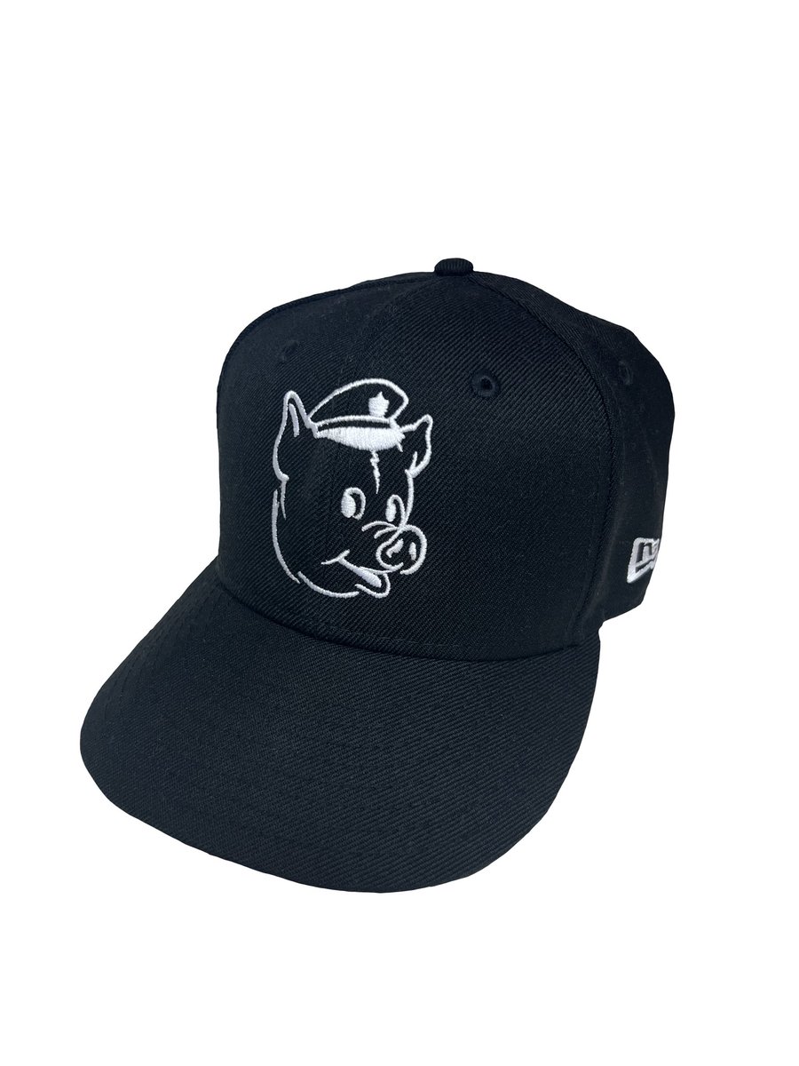 activistdavid8's tweet photo. Corrupt/New Era fitted hats now available on the website! https://t.co/hZGrcoWYdf https://t.co/t9cbnyGemV