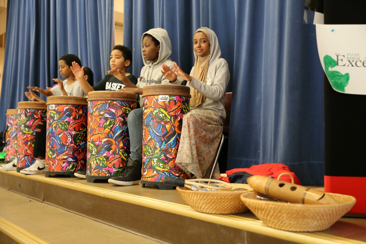 SeaPubSchools's tweet photo. Students in West Seattle Elementary’s Kings and Queens of Excellence Husky Clubs were having great time practicing their performance for the school's #BlackHistoryMonth assembly. Husky Clubs give students an opportunity to learn about topics they enjoy. #SeattleExcellence https://t.co/GcJHDuA8mx