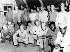 USMCWWR's tweet image. Diversity|Approximately 17,000 black men enlisted in the Marine Corps. In 1948, President Truman ordered the integration of the Armed Forces. After Montford Point closed in 1949, black and white Marines trained together. #BlackHistoryMonth #HonoringthePast #SecuringtheFuture