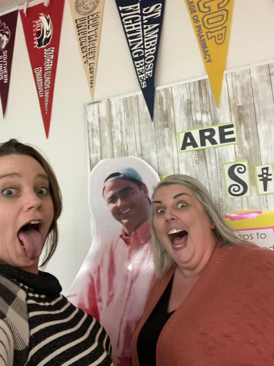JamyeSmitty's tweet photo. Sometimes, during a tornado warning, you buddy up with your classroom neighbor &amp; take selfies with the "old" boss.  #FlatSutton made his debut yesterday in the Career Center.  Search #FlatSutton to follow along on his adventures! https://t.co/iaZ4qq2aEW