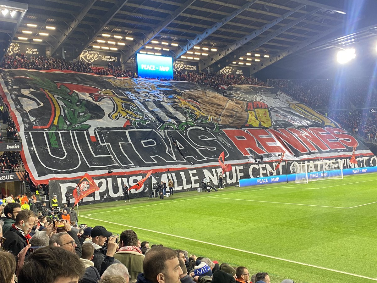 Bravo! <a href="/staderennais/">Stade Rennais F.C.</a> Ton public est là ce soir. <a href="/AsteryosGroup/">Asteryos</a> particulièrement heureux d’assister à ce match.