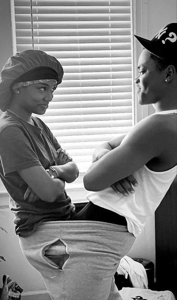 Sin Robinson on Twitter: "RT @hotsmoovy: keep liking my photos and we'll end up like this