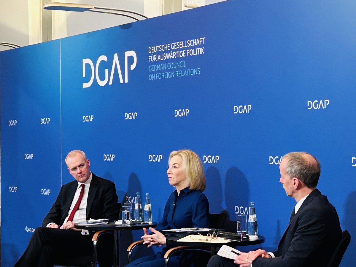 Thanks to US Ambassador <a href="/USAmbGermany/">Official account of the U.S. Ambassador to Germany</a> Gutmann for a great discussion on the US, Germany and Ukraine at <a href="/dgapev/">DGAP</a>.