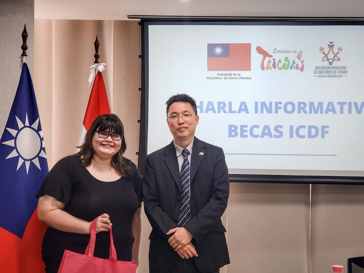 estudiarentw's tweet photo. Nos encanta poder interaccionar con los postulantes y explicar el proceso de cada beca. ¡Esta vuelta, hablamos de las #BecasICDF! 🤩
Esta te permite hacer tu carrera de grado o postgrado en Taiwán ✈️🇹🇼
🚨Recordamos que el periodo de postulación cierra el 15 de marzo ✨ https://t.co/FRHQ2s5gjZ