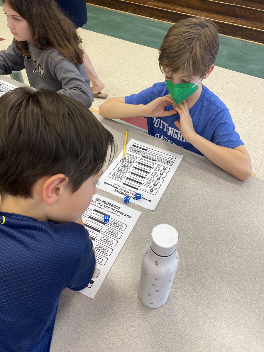 Ryan Van Valen tweet media