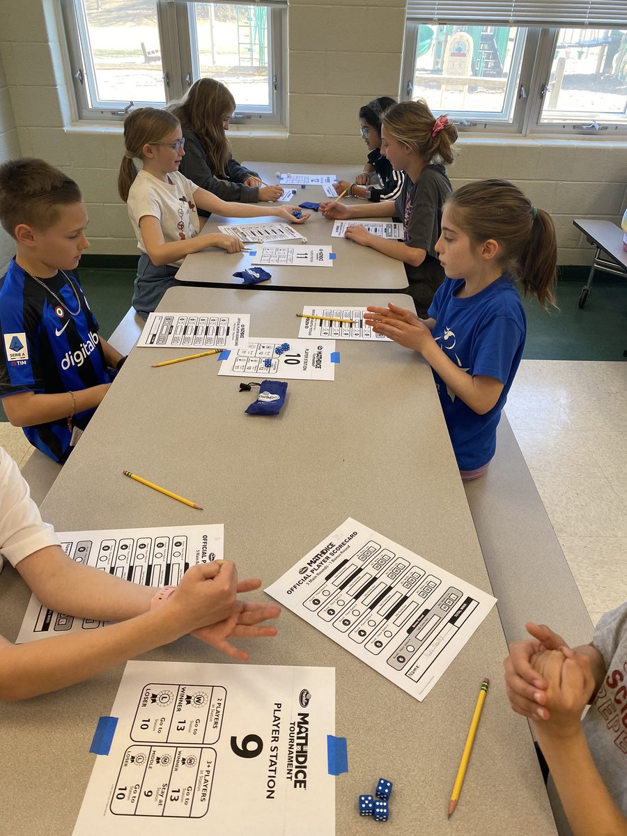 Ryan Van Valen tweet media