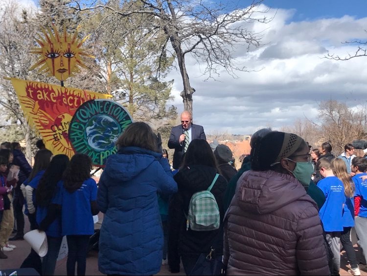 CleanAirMoms_NM's tweet photo. The 2023 New Mexico legislative session is an opportunity for our lawmakers to address climate change in our state...
@CleanAirMoms 
@EcoMadres
@RioGrandeSierra 
@Re_NewMexico 
@CAVUorg https://t.co/teEJIRE6zS