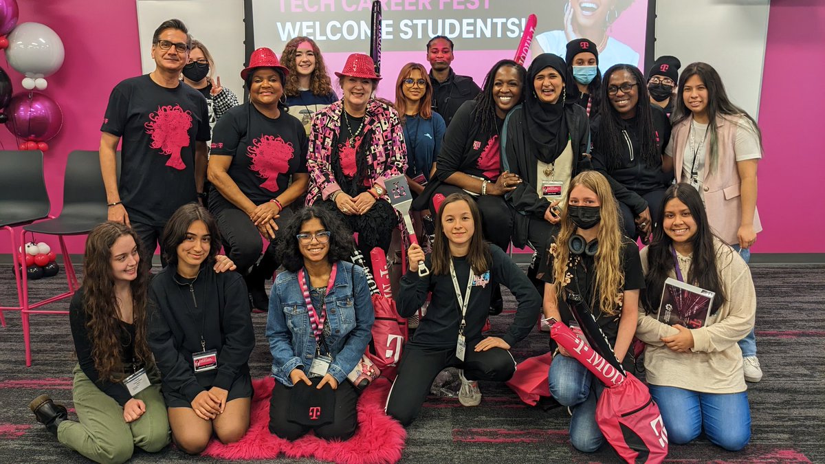 RHSCompSci's tweet image. Thank you to @TMobile for hosting your amazing Cyber Sec & Tech High School Career Fest today! Our #queens enjoyed every moment of it! Thank you for the experience, the advice, the encouragement, and all the swag!
#rhscompsci #tmobile #cybersecurity #technology #spatula