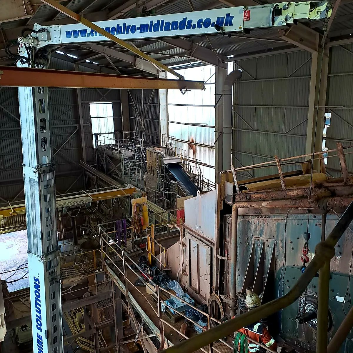 Crane hire solutions tweet media