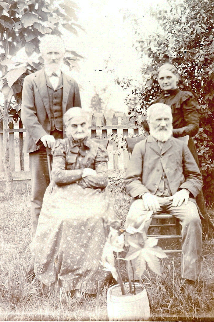 someoddgirl's tweet photo. They finally arrived at 2 am, to the surprise of their sleeping family. Turns out that George had gotten word of their arrival late in the day and assumed they would just stay the night at the station and he would fetch them in the morning. #DigBellaire https://t.co/WRrVdf23P6