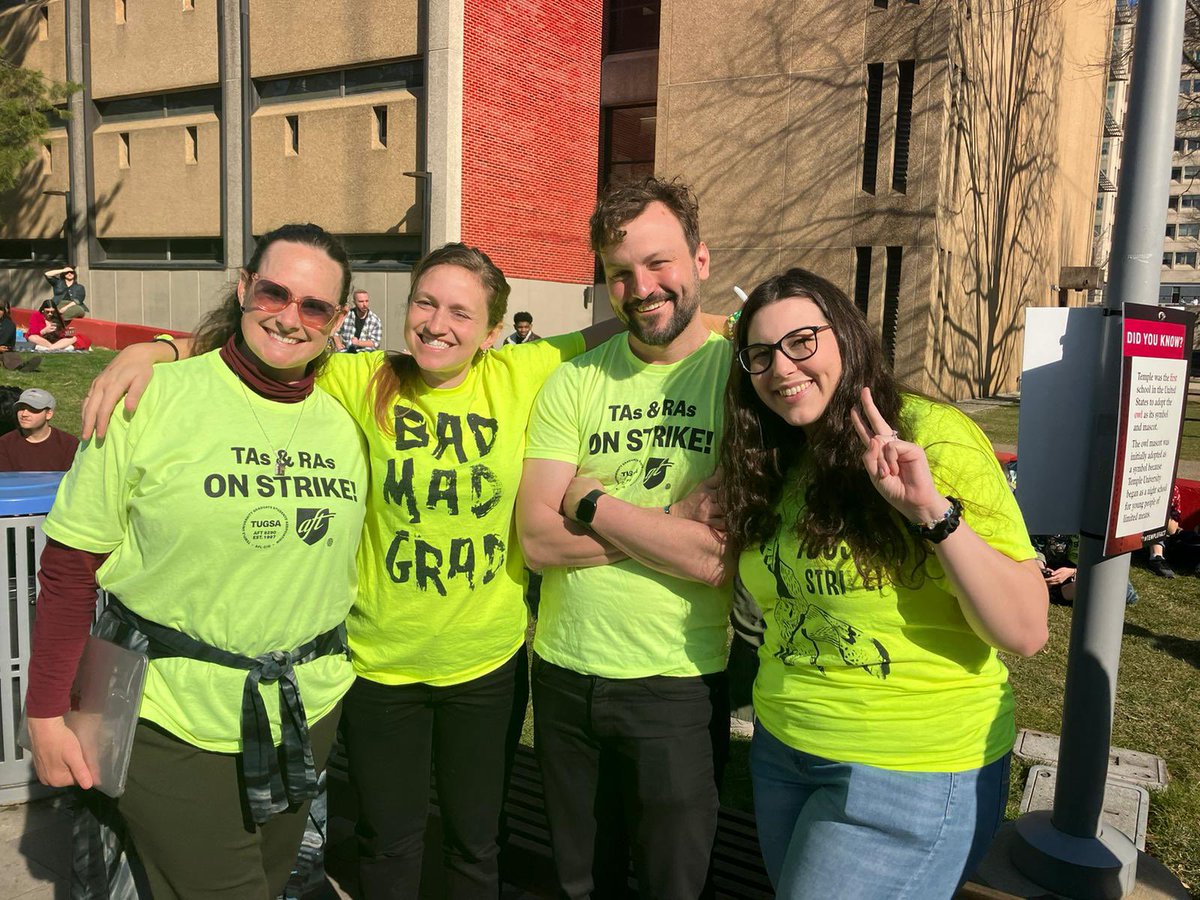 me & some of the strike social media squad 😎✊✨ #TUGSAstrike #TempleUnionMade #RespectIsInMyCheck