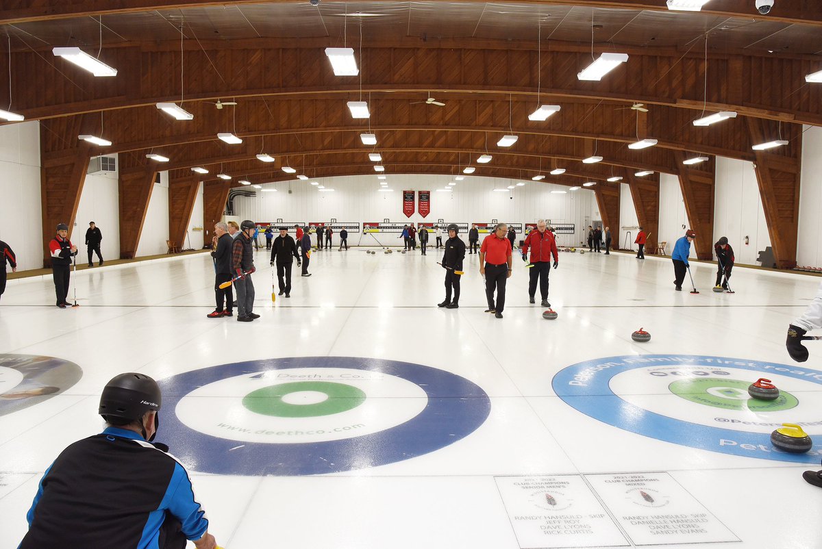 torontocurling tweet picture