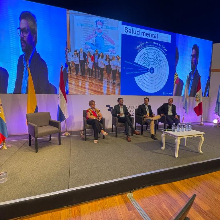 SectorSalud's tweet photo. El subsecretario de Participación de @SectorSalud @julianorjuelab, en ‘Foro de Ciudades del Aprendizaje de Latinoamérica 2023’ de @UIL, en Querétaro 🇲🇽, explicó cómo a través de #SaludAMiBarrio, Bogotá está promoviendo el cuidado y acercando la salud a los territorios. https://t.co/nThwOkbdyl